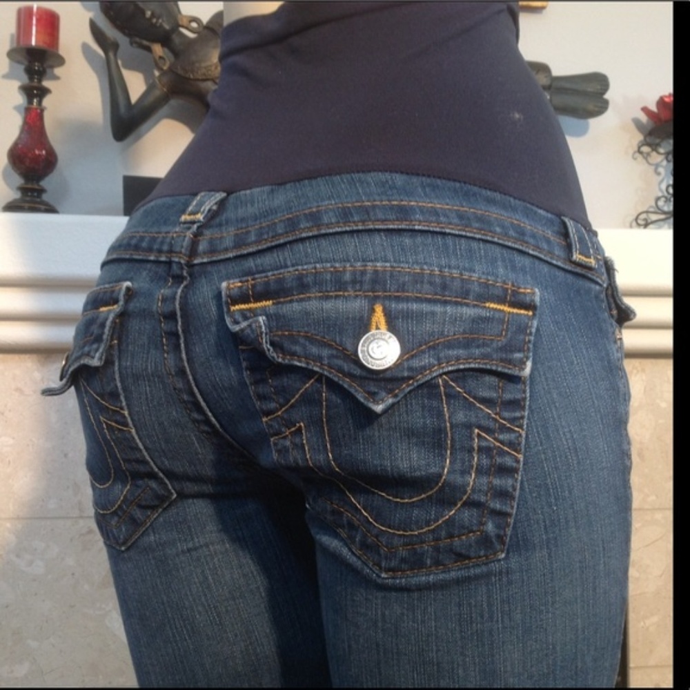 Maternity A Pea in the Pod TRUE RELIGION Jeans 28